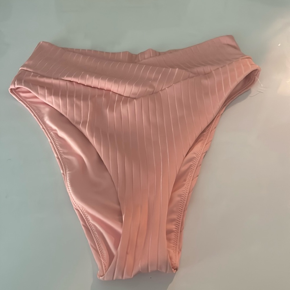 Arie bikini bottom